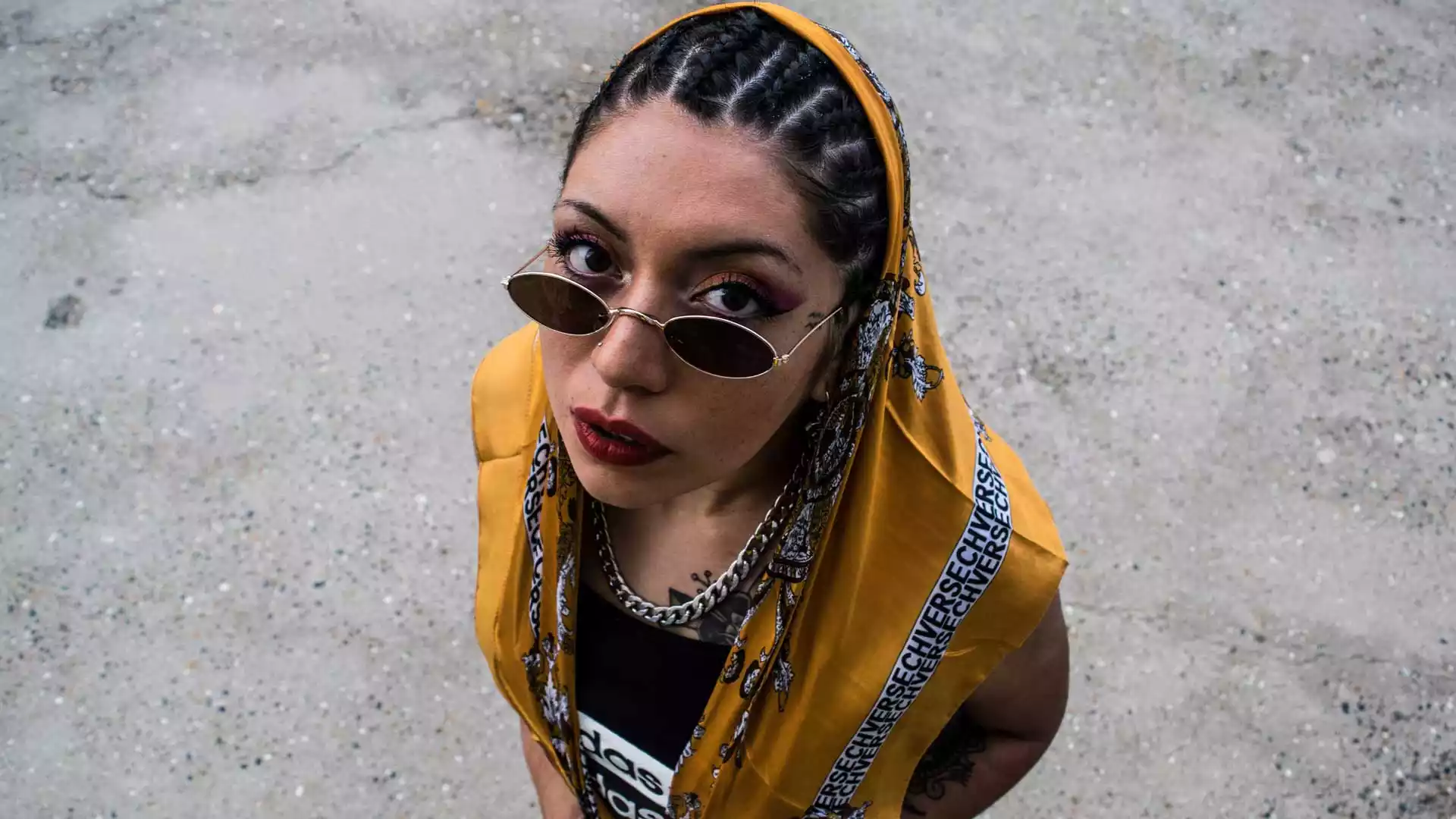 Iara, entre el rap y una guitarra criolla